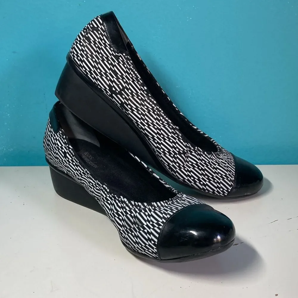 Roz Hommerson 1.5” Wedge Heels Womens Size 9 Slip On Shoes